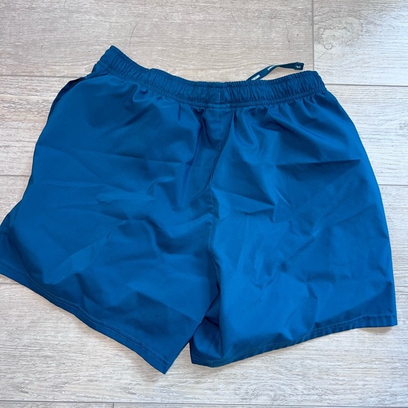 Gymshark arrival and New Balance short bundle size small - Picture 7 of 10